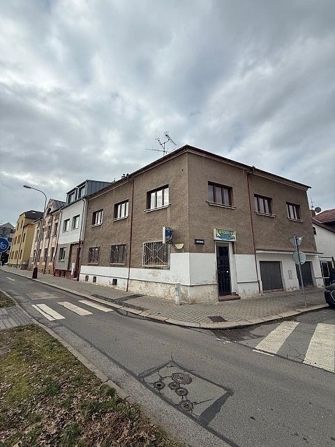 Mladá Boleslav Řadový Větší než 9+2